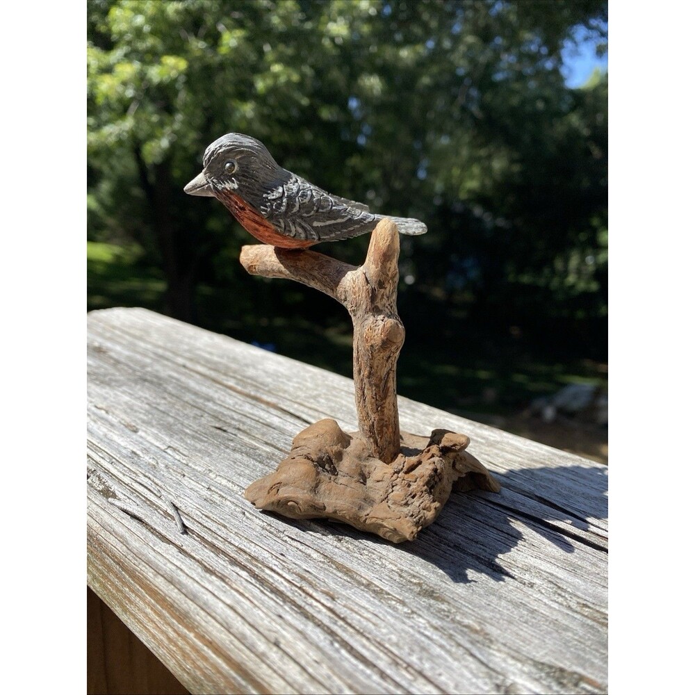 Vintage folk artist Earl Houck Hand carved Wood Robin on Driftwood 4”H